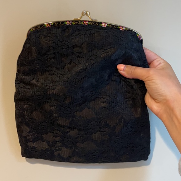 Vintage black lace clutch - Picture 2 of 4